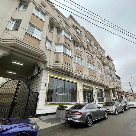 Luxury Central Flat Chisinau Ngoại thất bức ảnh