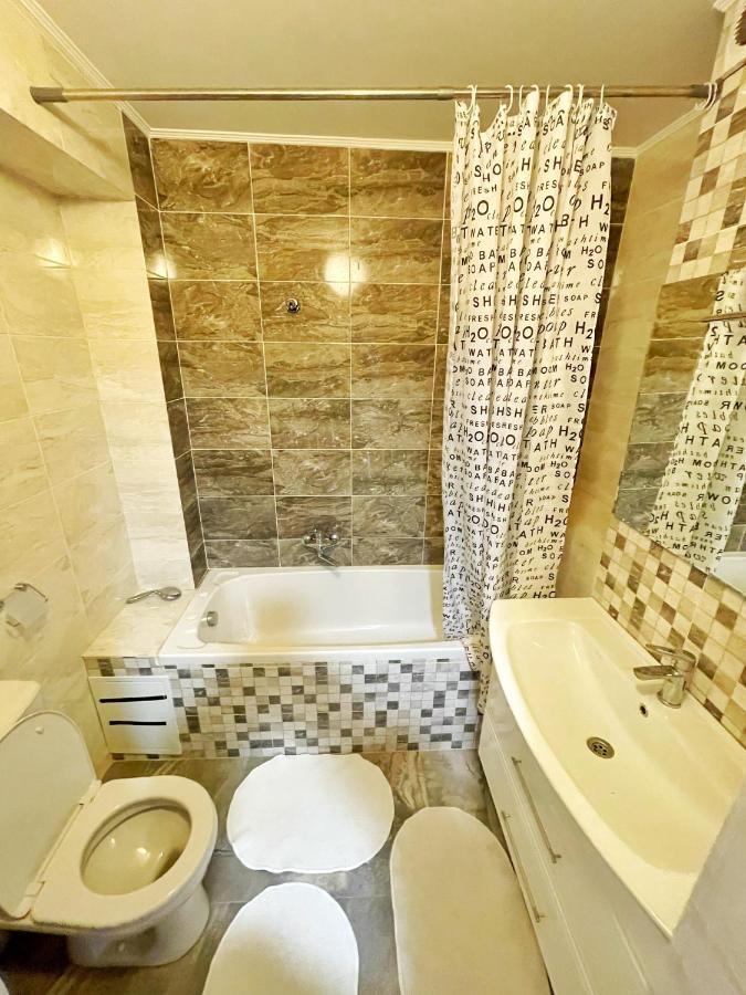 Luxury Central Flat Chisinau Ngoại thất bức ảnh
